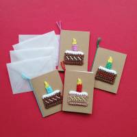 Mini-Geburtstagskarte Törtchen mit Kerze gehäkelt Bild 2