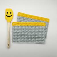 Zweier-Set Topflappen minimalistisch im Little-Berry-Stitch aus Baumwolle gehäkelt Bild 1