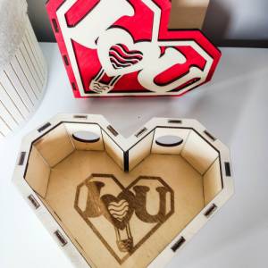 Große Geschenkbox Love aus Holz | Holzbox Geschenkverpackung mit Herz | Verpackung für Geschenke Bild 8