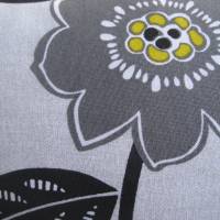Kissenhülle - Kissenbezug - mit großen Blüten - grau / schwarz / weiß - 40 x 40 - mit Reißverschluß Bild 6