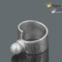 Goldschmiede Perlenring "Pearl of calm" in 925 Sterling Silber , Silberring, Perlenring, Perle Bild 1
