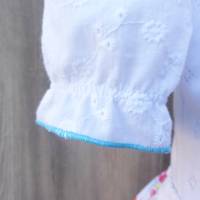 Brautmädchenkleid im Schmetterlingslook, frühlinghaftes Taufkleid mit Puffärmel, Babybody mit aufgenähtem Dirndlchen Bild 5
