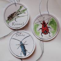 Girlande mit 11 runden Anhängern Motiv Insekten für mehr Artenvielfalt, gezeichnet und aquarelliert Bild 5