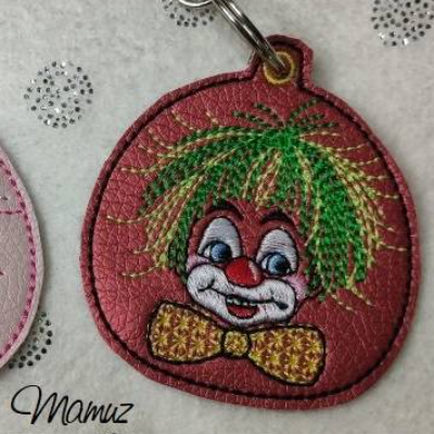 *  Anhänger / Schlüsselanhänger mit Clown  *  ITH Stickdatei, 10 x 10 - 13 x 18 Rahmen, für Karneval, Fasching, Fasnet..