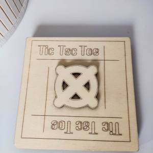 Reise Tic Tac Toe Spiel mit Deckel aus Holz | Brettspiel zum Mitnehmen | Holzspiele für Familie | Geschenke für Kinder u Bild 3
