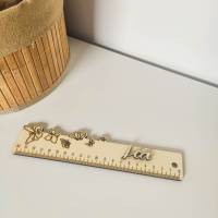Holzlineal 20cm für Kinder mit Namen | Süßes Lineal aus Holz für die Schultüte | Geschenke zur Einschulung Bild 4