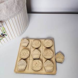 Tic Tac Toe Spiel "Donut & Cupcake" aus Holz | Brettspiel mit süßen Figuren | Holzspiele für Familie | Geschenke Bild 1