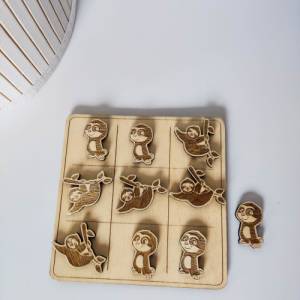 Tic Tac Toe Spiel "Faultier" aus Holz | Brettspiel mit süßen Faultier Figuren | Holzspiele für Familie | Geschen Bild 2