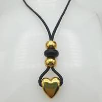 Lange Leder-Halskette in schwarz-gold mit Herz, 90 cm lang mit Schiebeverschluss Bild 1