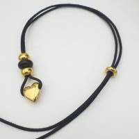 Lange Leder-Halskette in schwarz-gold mit Herz, 90 cm lang mit Schiebeverschluss Bild 5