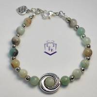 Naturstein Armband  aus Chalcedon Perlen und Metallelementen, mit Herzchen-Verschluss und Herz Charm Bild 3