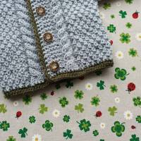 Strickjacke Trachtenjacke hellgrau grün Junge Janker Trachtenmode Pullover gestrickt Handarbeit Taufkleidung Babyjacke Bild 4