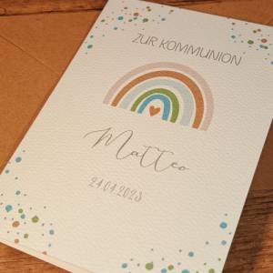 Kommunionskarte personalisiert für Jungen - Glückwunschkarte Erstkommunion mit Namen & Datum -  Kommunion Regenbogen Bild 1