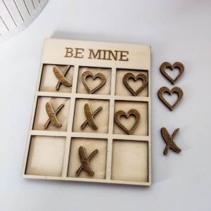 Tic Tac Toe Spiel aus Holz | Brettspiel mit Herzen | Holzspiele für Paare | Geschenke für Valentinstag Bild 2