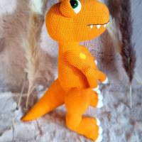Handgefertigtes gehäkeltes Kuscheltier T-Rex Dino aus Baumwolle, Geschenk zu Ostern Geburtstag, Schuleinführg für Kinder Bild 3