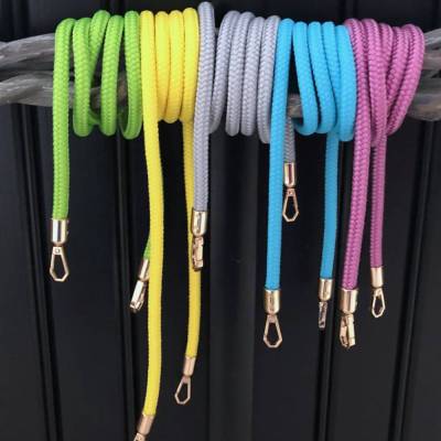 Handtaschengurte aus Segelseil mit dezenten goldfarbenen Karabinern in Grün, Gelb, Hellgrau, Türkis und Lavendelrose,