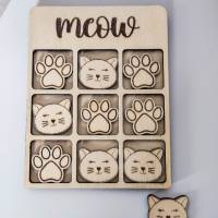 Personalisierbares Tic Tac Toe Spiel aus Holz | Brettspiel mit Namen und Katzen | Holzspiele für Kinder | Geschenke Bild 1