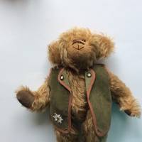 Weste für Teddybären und Puppen, Größe ca. 45-50 cm, Velour mit Edelweiß als Applikation, grün/braun Bild 2