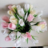 Blumen aus Floristenkrepp in weiß, rosa oder natur Bild 1