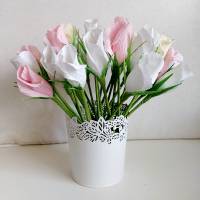 Blumen aus Floristenkrepp in weiß, rosa oder natur Bild 2