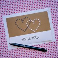 Hochzeitskarte zwei Herzen gestickt mit Wunschtext Bild 2