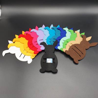 Set: 10 Hasen aus Filz mit Schlitzen für einen Geldschein / Schokoriegel