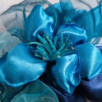 Blume Brosche Haarklammer Haarspange Stoff Schmuck Anstecknadel aus Blautöne Stoff Bild 2
