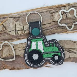Schlüsselanhänger Trecker Traktor Taschenbaumler Kunstleder Bild 1