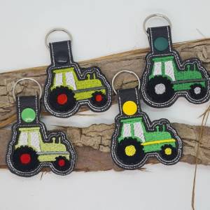 Schlüsselanhänger Trecker Traktor Taschenbaumler Kunstleder Bild 5