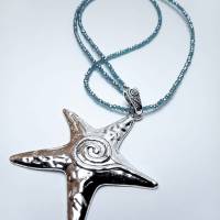 Halskette aus Glasperlen mit XXL Muschel Anhänger Perlen Kette Perlenkette handmade Halskette lang Bild 1