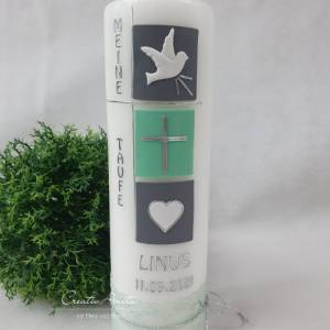 Taufkerze mit christlichen Symbolen in Mint-Grau - personalisiert inkl. Aufbewahrungsbox Bild 2