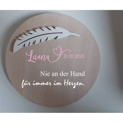 Erinnerung an ein Sternenkind, Geschenk für Sterneneltern, individuelle gestaltetes Trauergeschenk, Naturholz, Feder, Sc