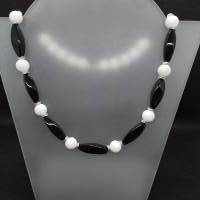 Edelsteinkette aus schwarzem Onyx und weißem Achat Bild 1
