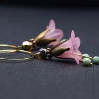 Ohrringe Creolen, Blüten, rosa, lindgrün, antik bronze, romantisch Bild 2