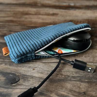 Dunkelblaues Mini-Portemonnaie, vielseitiges Täschchen, aus Cord, handgemacht