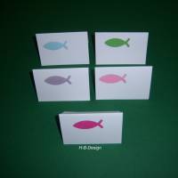 Tisckarte zur Kommunion/Konfirmation, Platzkarte-Name in weiß zum aufstellen mit Fisch für Jungen/Mädchen, versch.Farben Bild 1