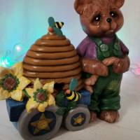 Süsser Keramik Teddy mit Bienwagen Bild 2