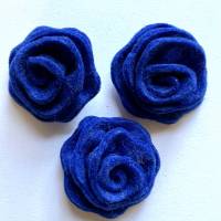 1 Stk. Rose/ Blume, aus samtigem Stoff gewickelt und genäht, in strahlendem Kobaltblau, ca. 4cm. Bild 2