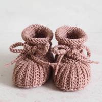 altrosa Babyschuhe, 0-3 Monate, gestrickt, aus Wolle, in Patentmuster Bild 7