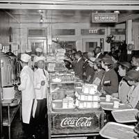 30er Jahre - Viele Menschen im Cafe Bistro Kantine New York 1937 Kunstdruck  - schwarz-weiss Fotografie  Vintage Bild 5