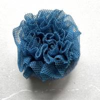 1 Stk. Tüll-Rose/ wunderschöner Knopf, aus feiner Spitze gewickelt und aufwändig eingefasst, in zartem blau , ca. 3cm Bild 1