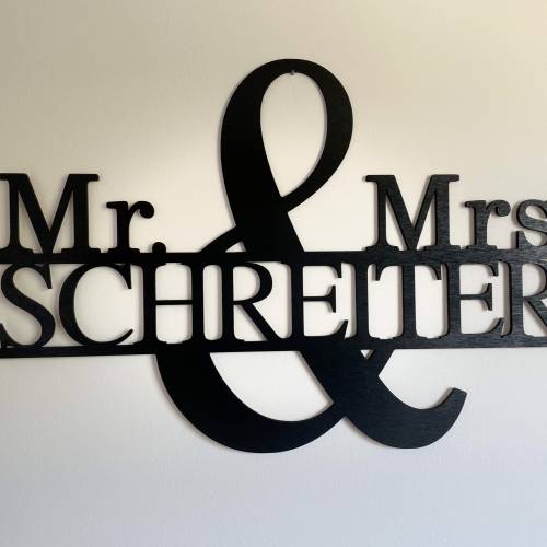 Mr & Mrs Schild personalisiert mit Namen / Wanddeko Geschenkidee zur Hochzeit / Brautpaar