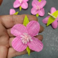 Papierblumen Krepppapier Blumen zum anstecken in Pink Bild 4
