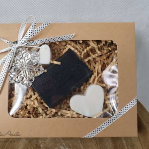 Geschenkbox mit Luxusseife und Herzen Schafmilchseifen - Schneerose - Geschenkset Bild 1