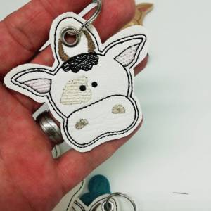Schlüsselanhänger für Kuhliebhaber, kleiner Kuhkopf -Kunstleder weiß - Taschenbaumler - Schulranzen - Glücksbringer Bild 2