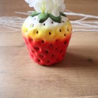 Tischdeko Erdbeeren oder Vase Bild 4