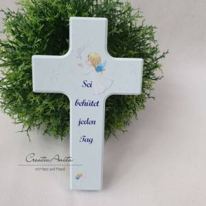 Kinderkreuz aus Holz zur Taufe "Sei behütet..." in Blau Bild 1