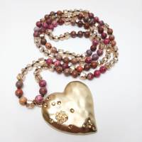 Halskette mit Anhänger goldenes Herz Hals Kette extra lang Naturstein Perlenkette Chakrakette Chakra Perlen Rosa Mix Bild 1