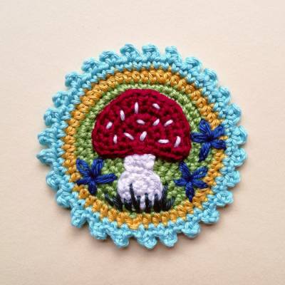 Button Glückspilz Fliegenpilz Applikation zum Aufnähen aus Baumwolle gehäkelt
