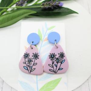 Pastellfarben leichte Ohrstecker, minimalistische Ohrringe für Sommerkleid, rosa, blau, handbemalte Ohrringe, Geshenk Bild 1